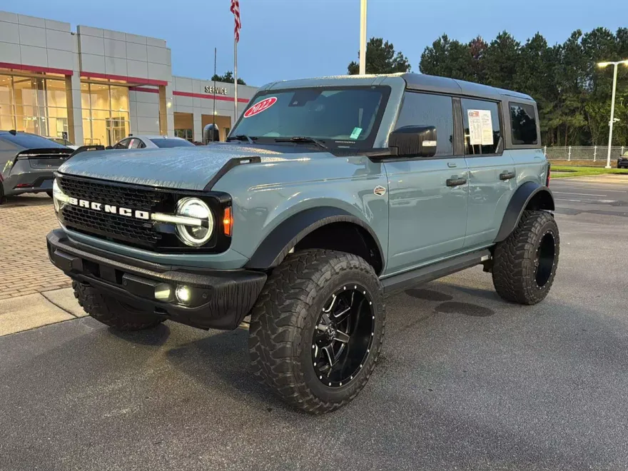 2022 Ford Bronco Badlands photo 1