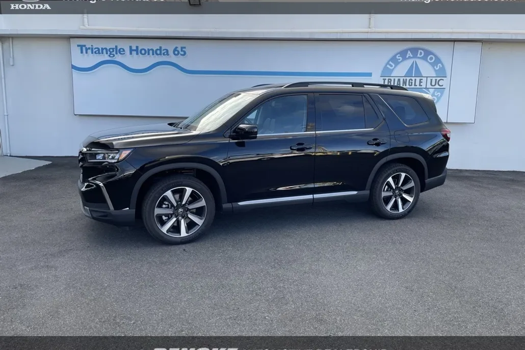 2025 Honda Pilot Touring photo 1