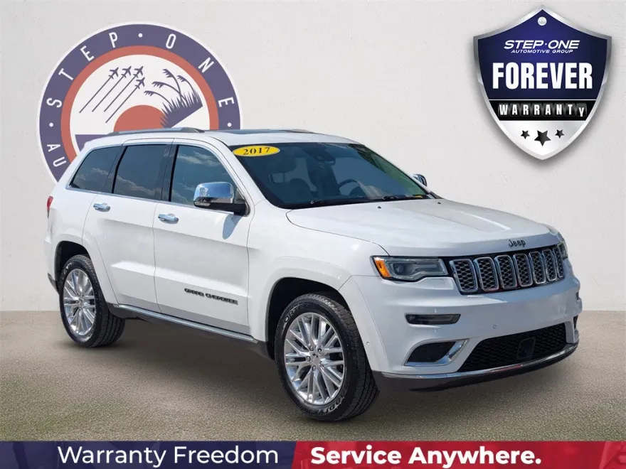 2017 Jeep Grand Cherokee Summit photo 1