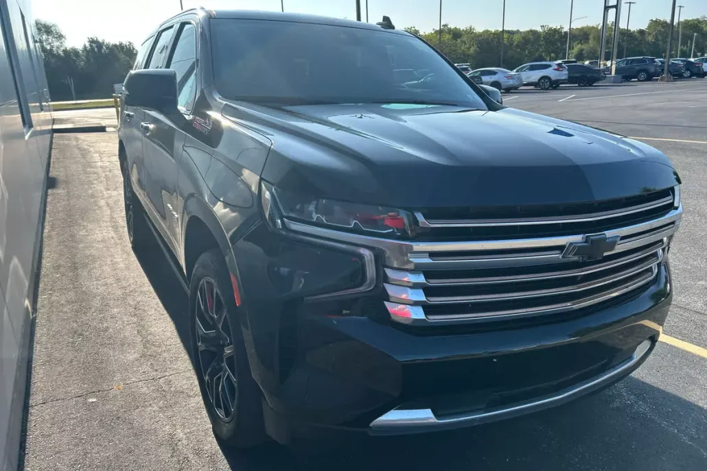 2023 Chevrolet Tahoe High Country photo 1