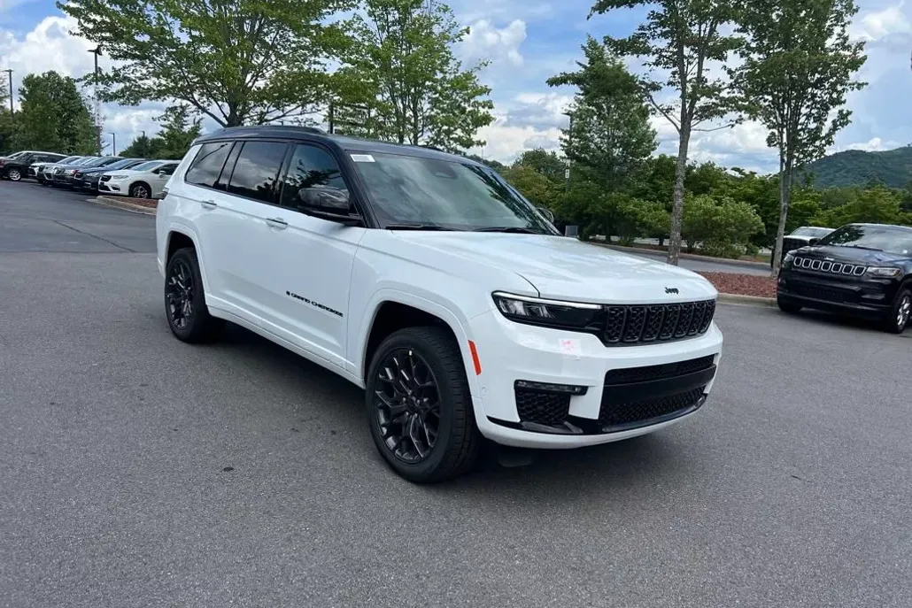 2025 Jeep Grand Cherokee L Summit Reserve photo 1