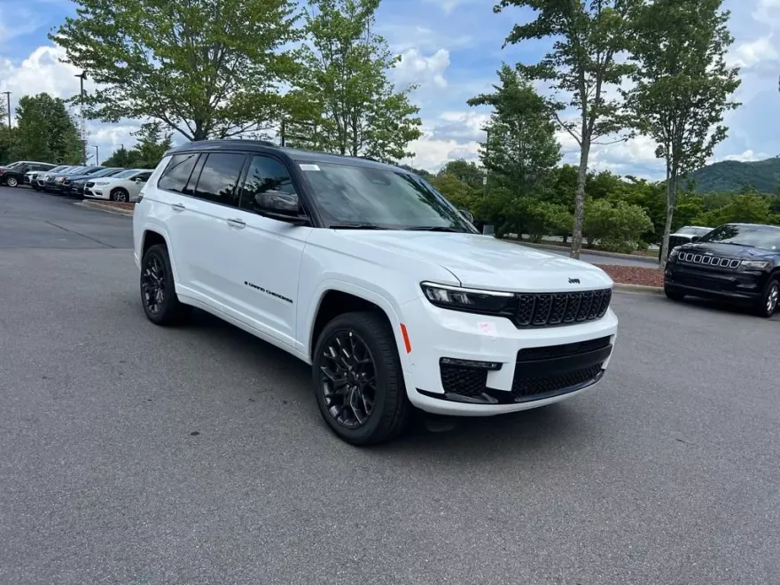 2025 Jeep Grand Cherokee L Summit Reserve photo 1