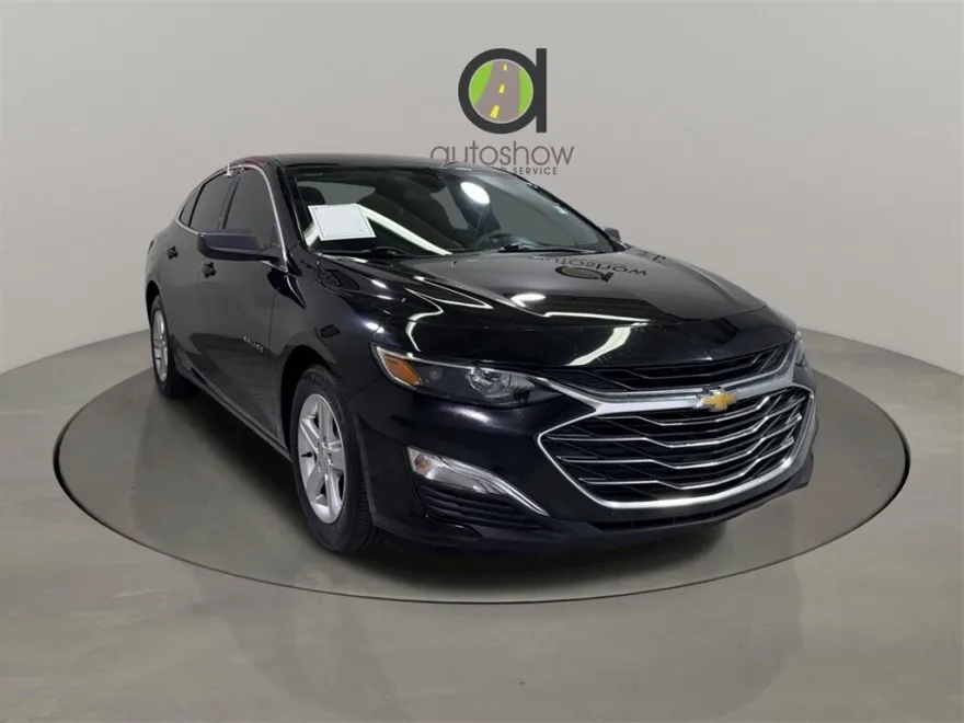 2020 Chevrolet Malibu LS photo 1