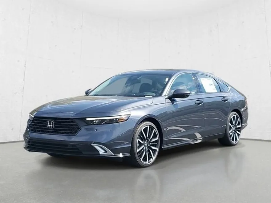 2025 Honda Accord Hybrid Touring photo 1