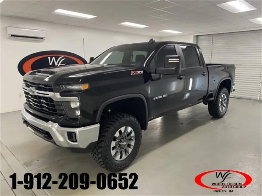 2024 Chevrolet Silverado 2500HD LT photo 1