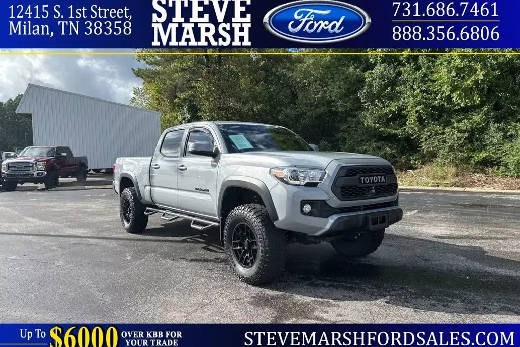 2019 Toyota Tacoma TRD Off-Road photo 1