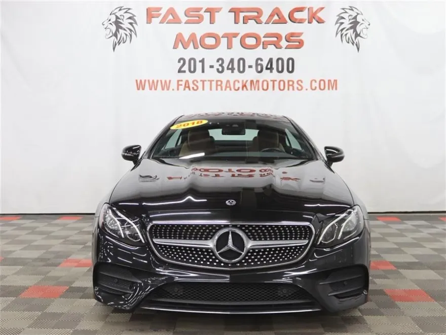 2018 Mercedes Benz E 400 photo 1