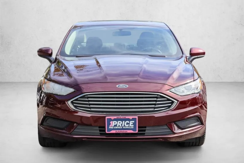 2018 Ford Fusion SE photo 1