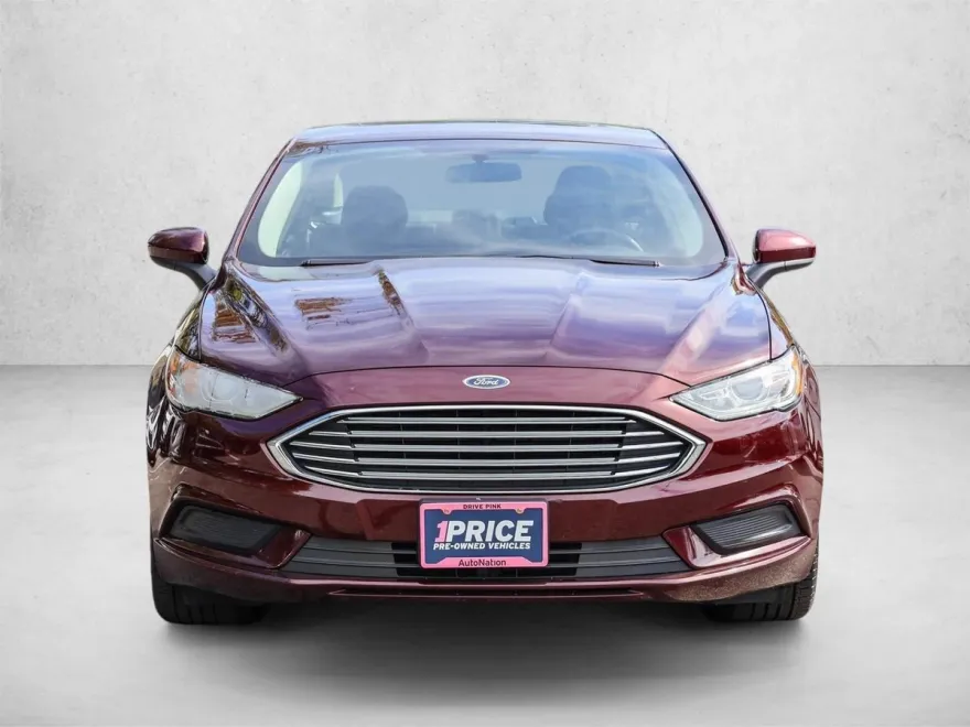 2018 Ford Fusion SE photo 1