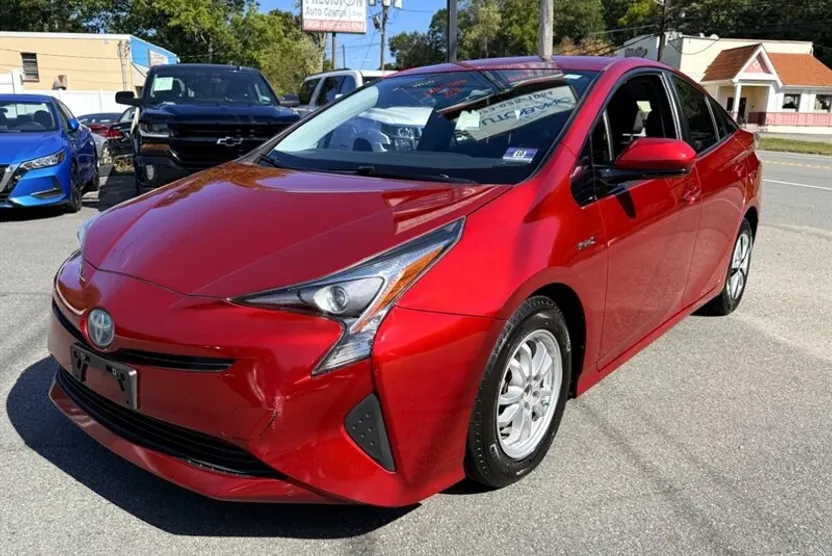 2017 Toyota Prius Two Eco photo 1