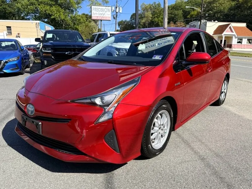 2017 Toyota Prius Two Eco photo 1
