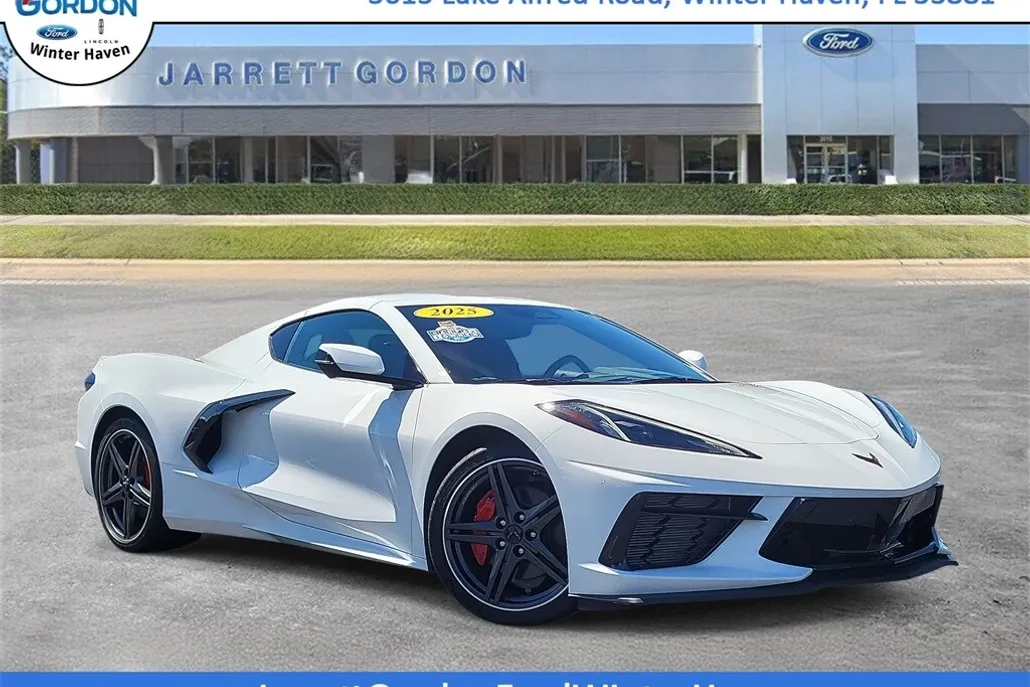 2025 Chevrolet Corvette Stingray 1LT photo 1
