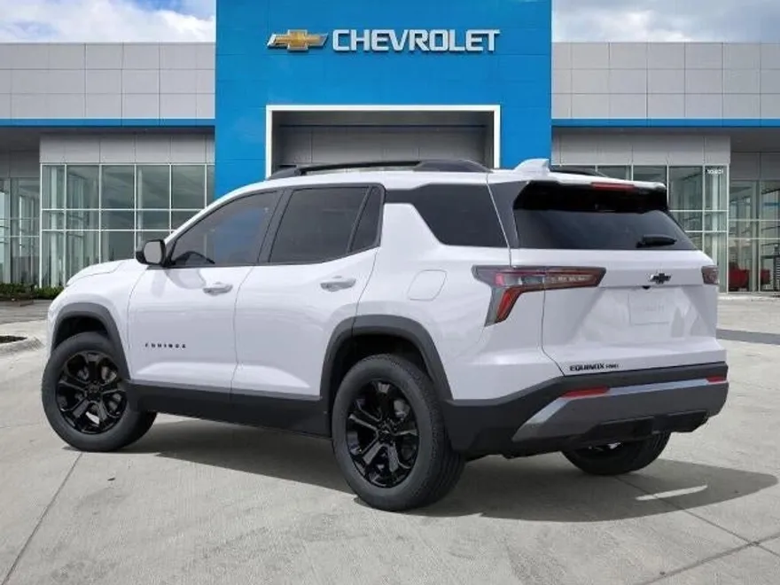2026 Chevrolet Equinox LT photo 1