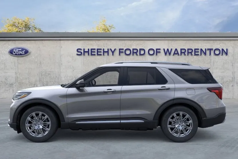 2025 Ford Explorer Platinum photo 1