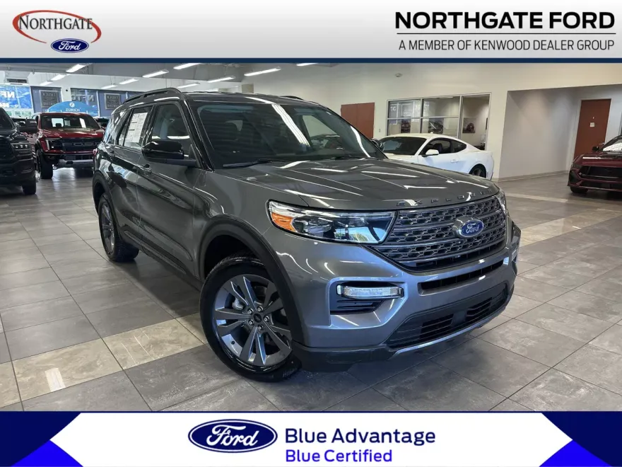 2022 Ford Explorer XLT photo 1
