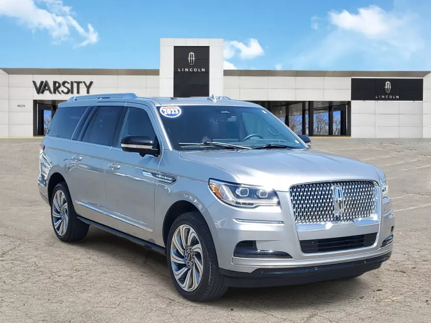 2023 Lincoln Navigator L Reserve photo 1