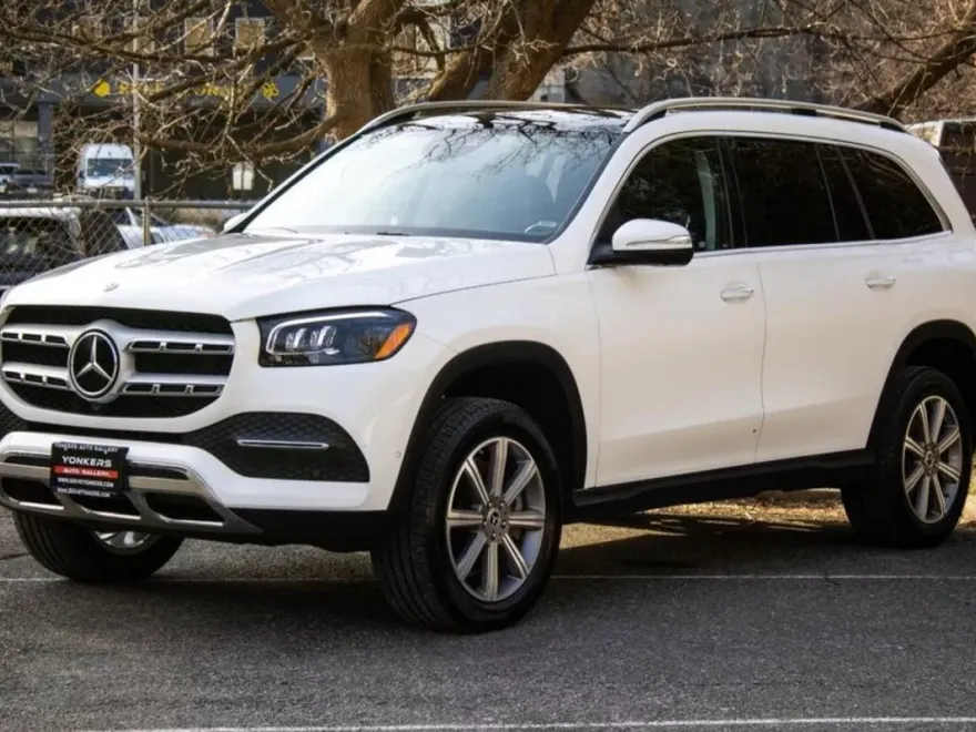 2023 Mercedes Benz GLS 450 4MATIC photo 1