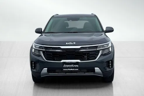 2025 Kia Seltos SX photo 3