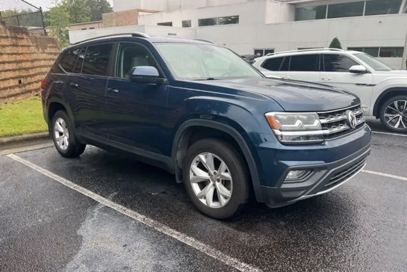 2018 Volkswagen Atlas V6 SE photo 1