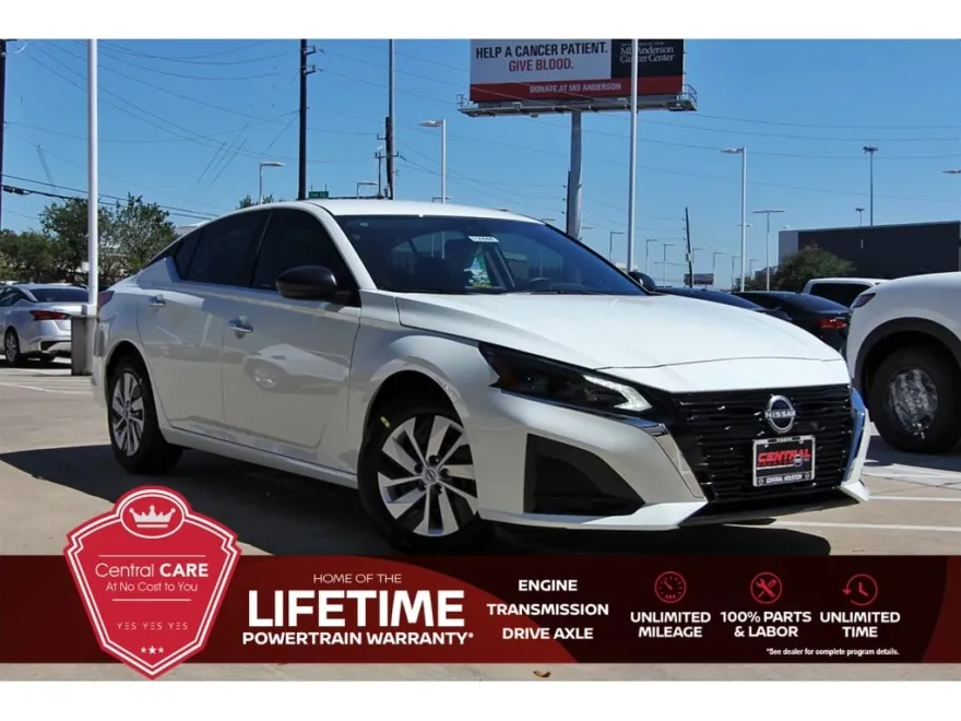 2025 Nissan Altima S photo 1