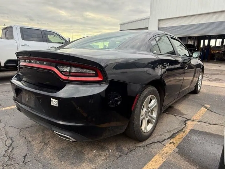 2022 Dodge Charger SXT photo 1