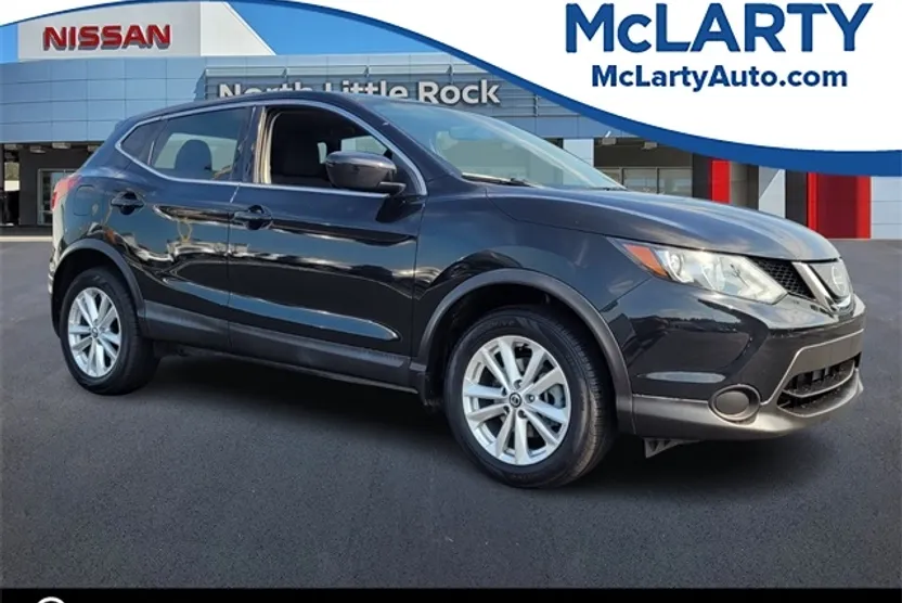 2019 Nissan Rogue Sport S photo 1