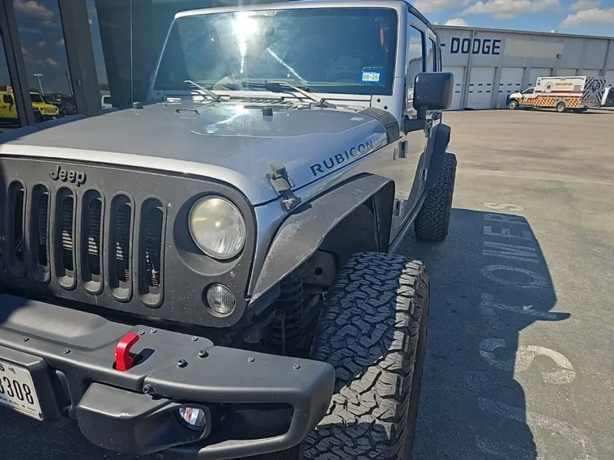2014 Jeep Wrangler Unlimited Rubicon photo 1