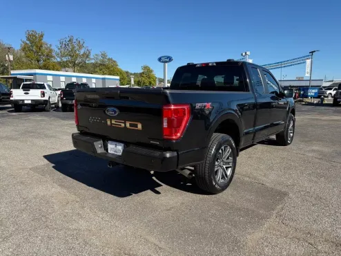 2022 Ford F-150 XL photo 4