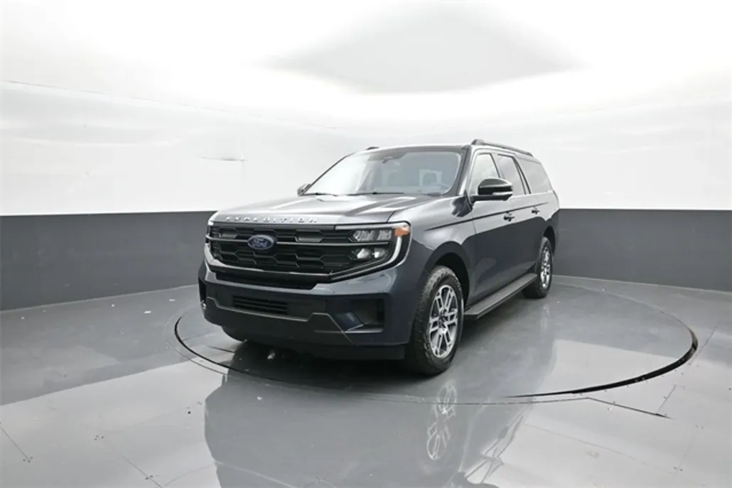 2025 Ford Expedition MAX photo 1