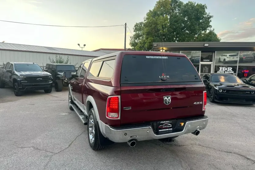 2017 Ram 1500 Laramie photo 1