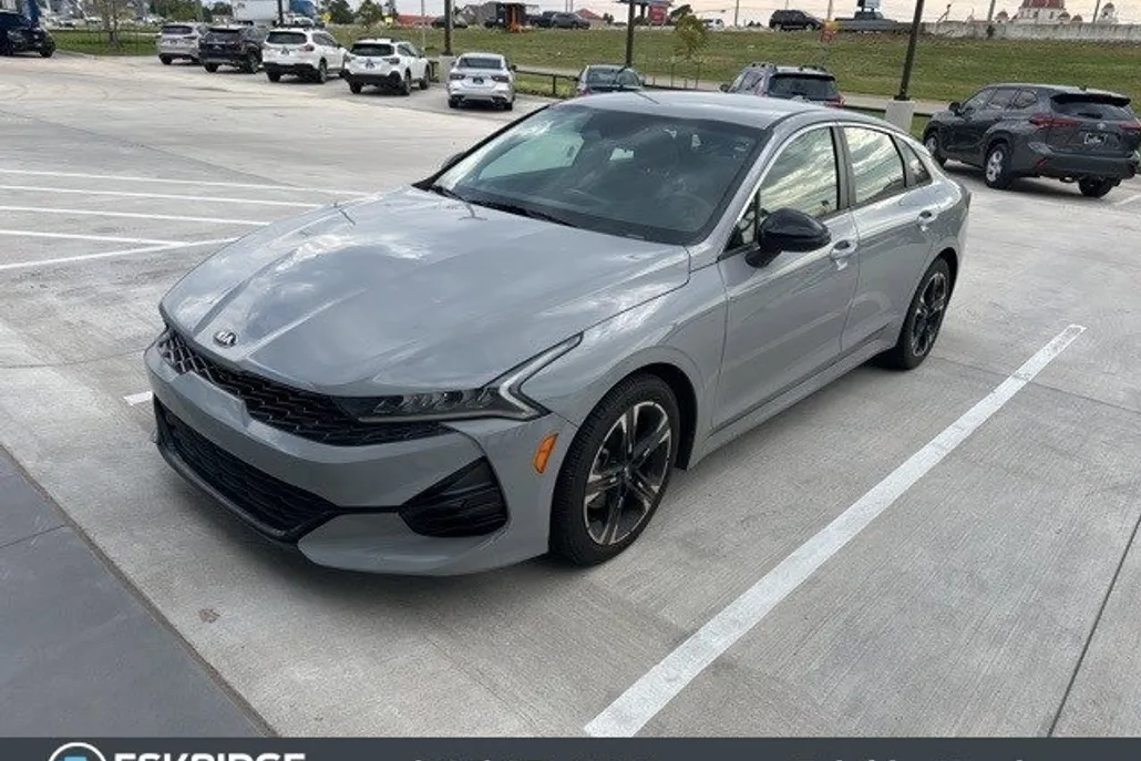 2021 Kia K5 GT-Line photo 1
