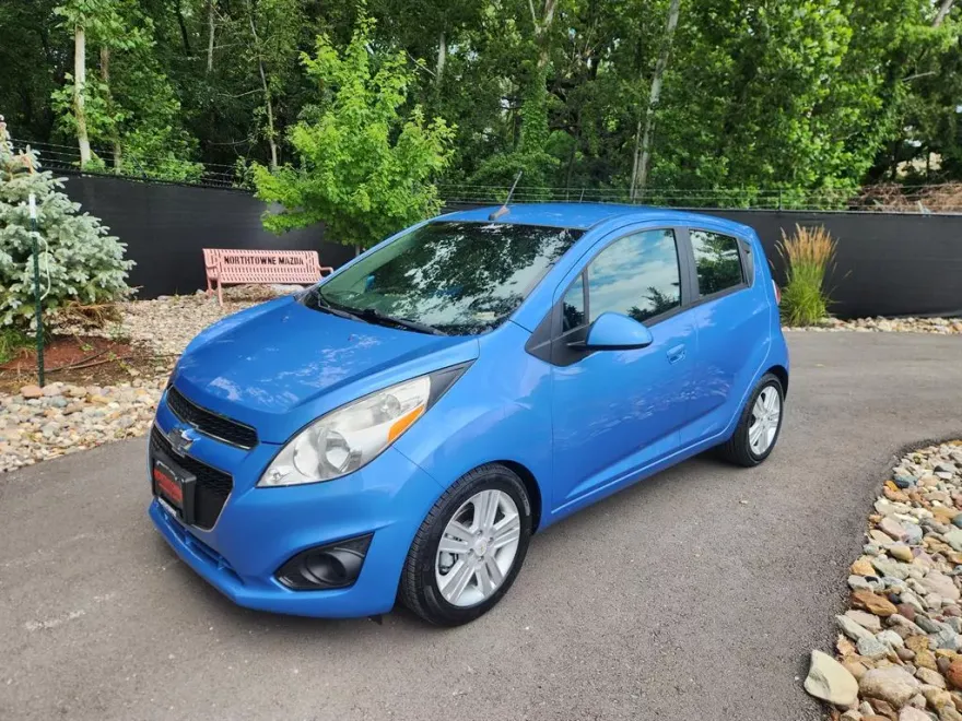 2014 Chevrolet Spark 1LT photo 1