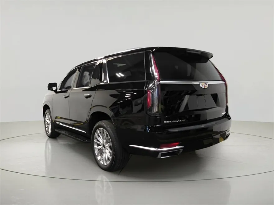 2024 Cadillac Escalade Premium Luxury photo 1
