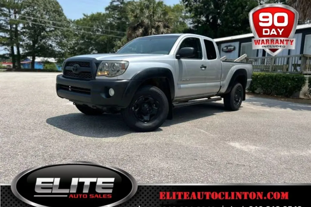 2011 Toyota Tacoma Access Cab PreRunner photo 1