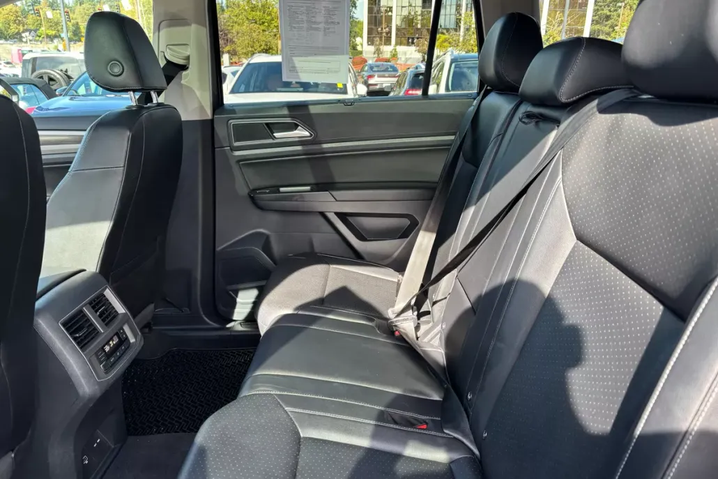2019 Volkswagen Atlas V6 SEL R-Line photo 1