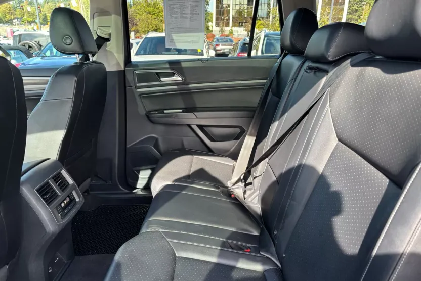 2019 Volkswagen Atlas V6 SEL R-Line photo 1