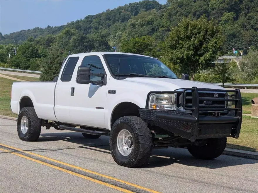 1999 Ford F-250 XLT photo 1
