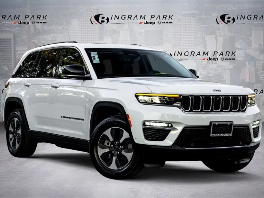 2022 Jeep Cherokee Limited 4xe photo 1