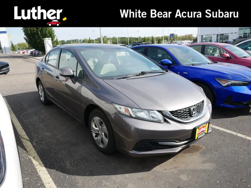 2013 Honda Civic LX photo 1