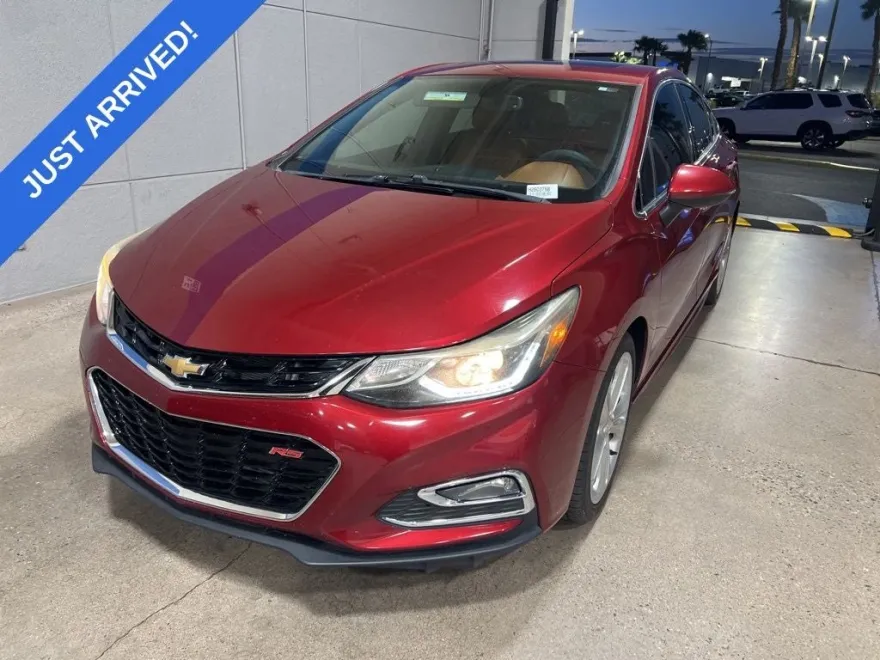 2017 Chevrolet Cruze Premier photo 1