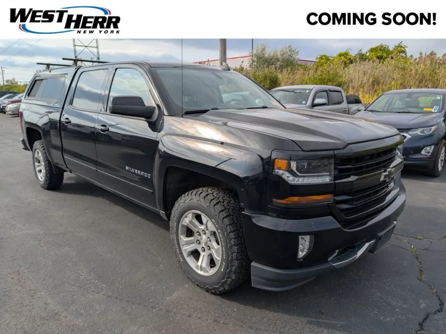 2017 Chevrolet Silverado 1500 LT photo 1