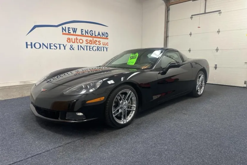 2005 Chevrolet Corvette Base photo 1