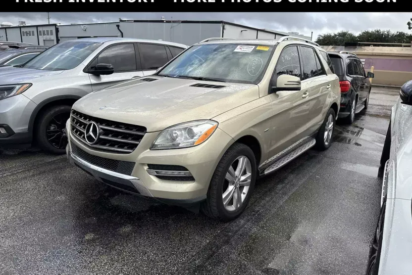 2012 Mercedes Benz ML 350 4MATIC photo 1