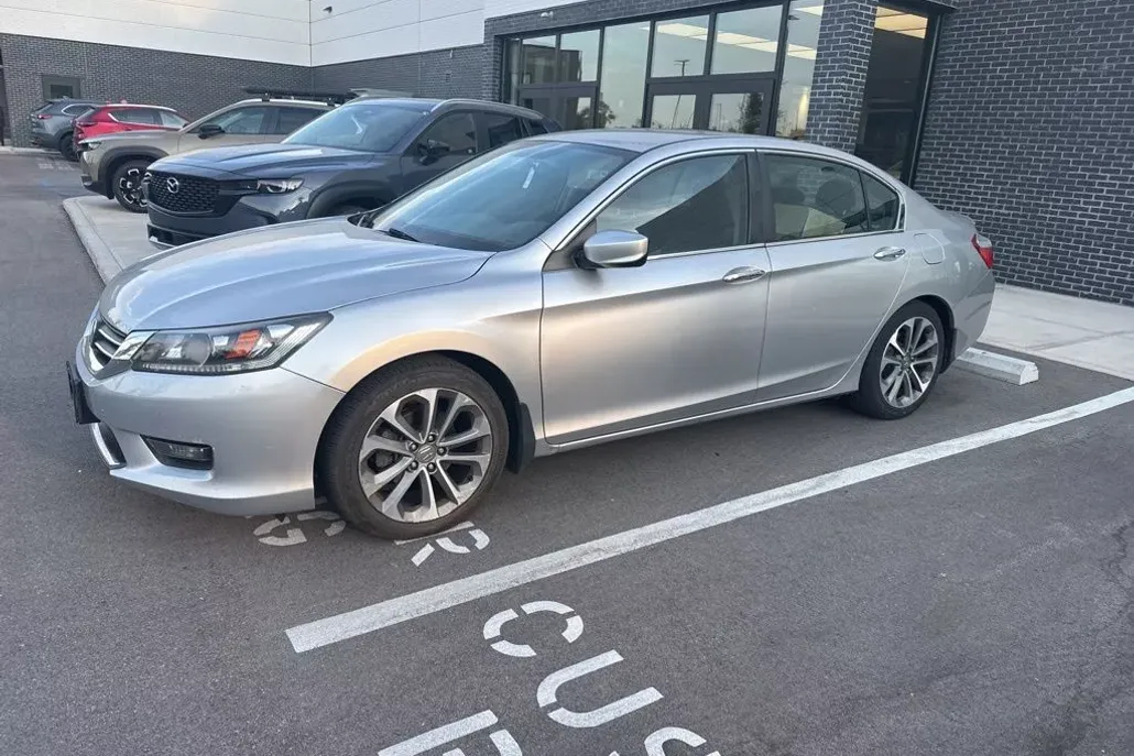 2014 Honda Accord Sport photo 1