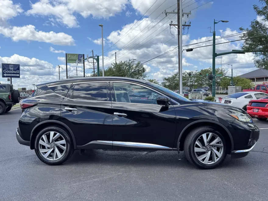2019 Nissan Murano SL photo 1