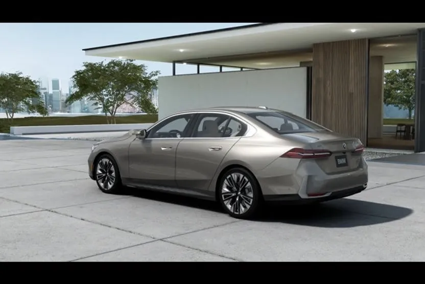 2025 Bmw 530i photo 1