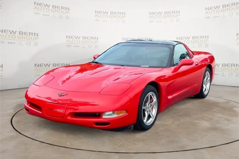 2004 Chevrolet Corvette Base Coupe photo 1
