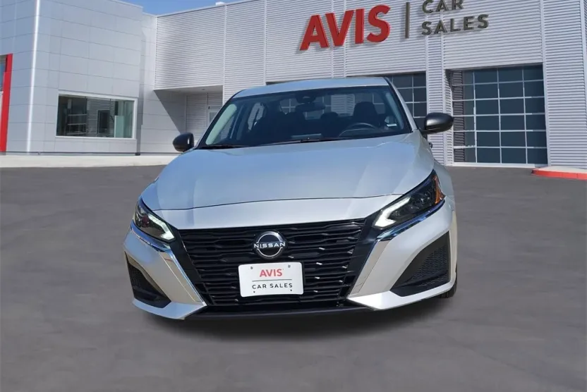 2024 Nissan Altima 2.5 SV photo 1