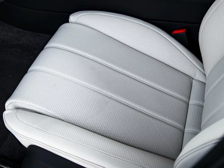 2024 Bentley Bentayga EWB Base photo 14