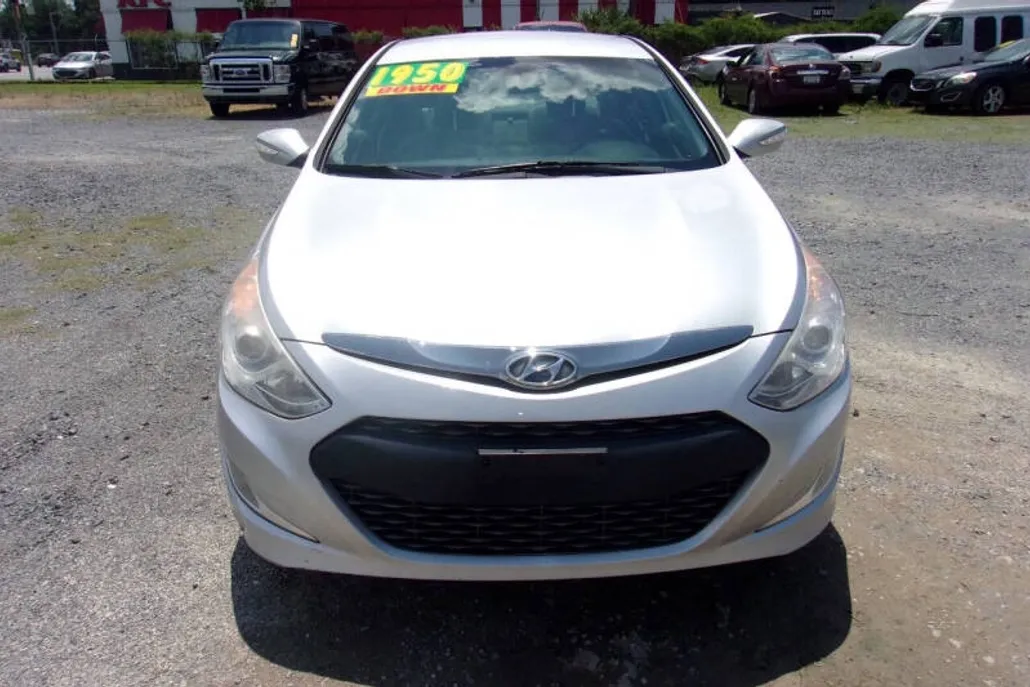 2012 Hyundai Sonata Hybrid Base photo 1